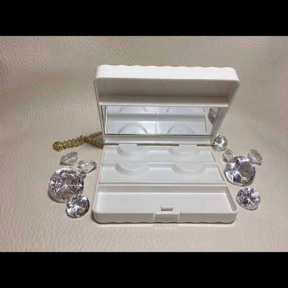 Eye Lash Purse Case • BLACK - Picture 5 of 5